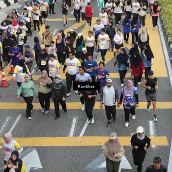 Runner Photo 4571066