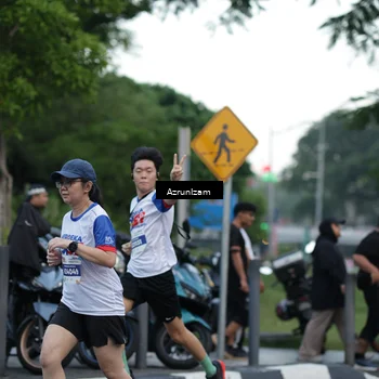 Runner Photo 4571111