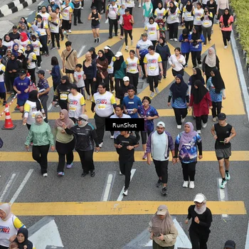 Runner Photo 4571200