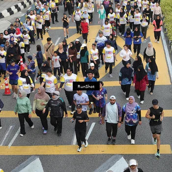 Runner Photo 4571239