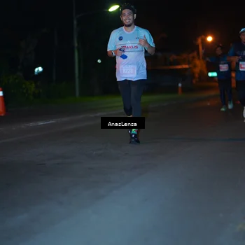 Runner Photo 4571263
