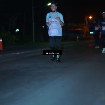 Runner Photo 4571355