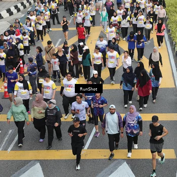 Runner Photo 4571416