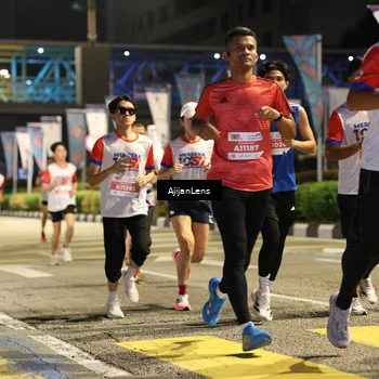 Runner Photo 4571559