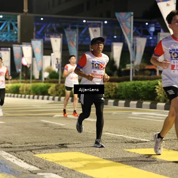 Runner Photo 4571678