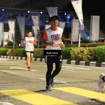 Runner Photo 4571727