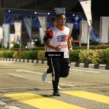 Runner Photo 4571835