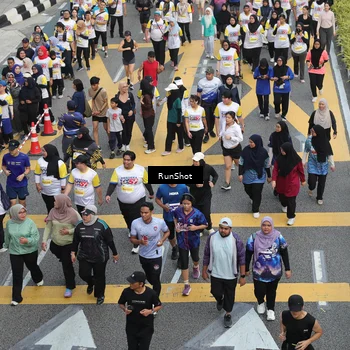 Runner Photo 4571844