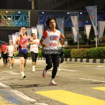 Runner Photo 4572009