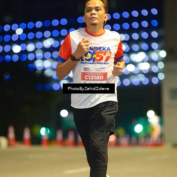 Runner Photo 4572365