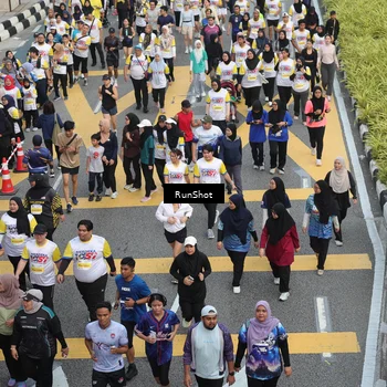 Runner Photo 4572660