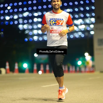 Runner Photo 4573446