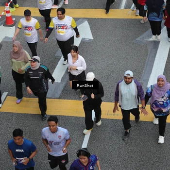 Runner Photo 4573448