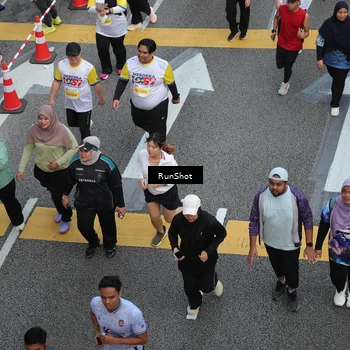 Runner Photo 4573518