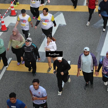 Runner Photo 4573526