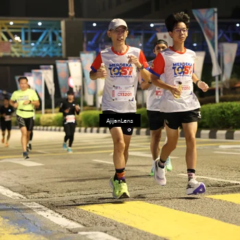 Runner Photo 4573605