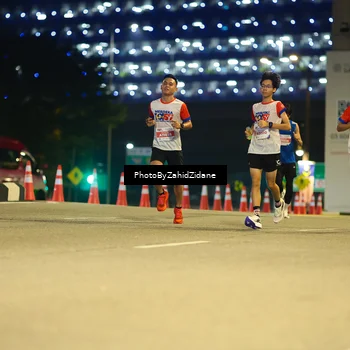Runner Photo 4573743