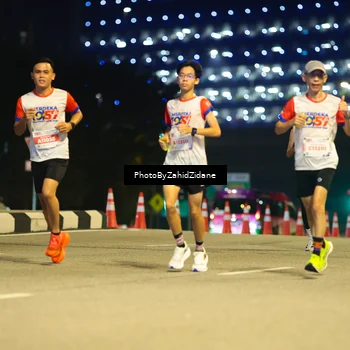 Runner Photo 4573870