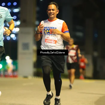 Runner Photo 4574119