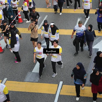 Runner Photo 4574231
