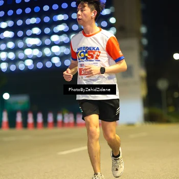 Runner Photo 4574337