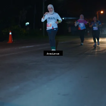 Runner Photo 4574341