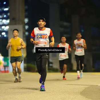 Runner Photo 4574487