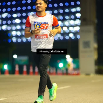 Runner Photo 4574656
