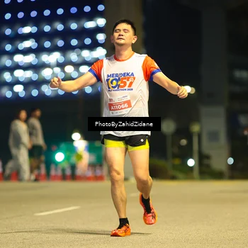 Runner Photo 4574708