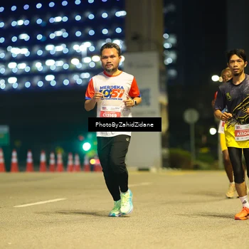 Runner Photo 4574828