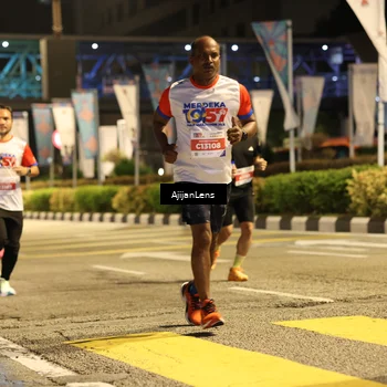 Runner Photo 4574914