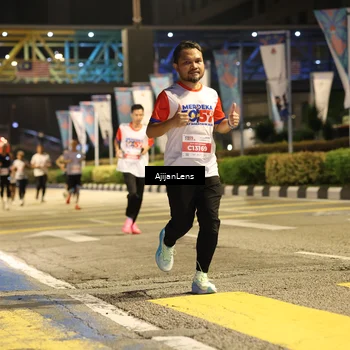 Runner Photo 4574994