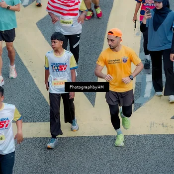 Runner Photo 4574998