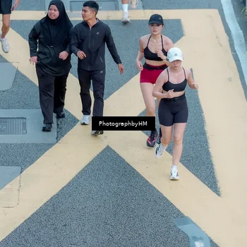 Runner Photo 4575056