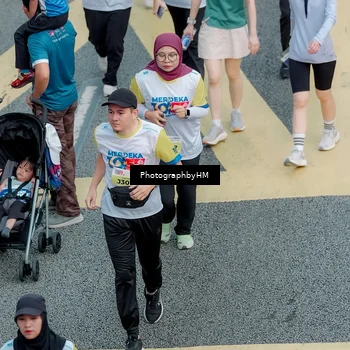 Runner Photo 4575354