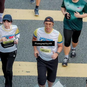 Runner Photo 4575393