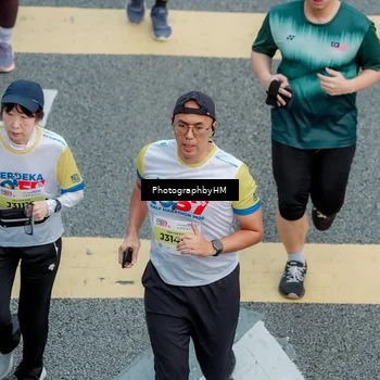 Runner Photo 4575400
