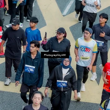 Runner Photo 4575547