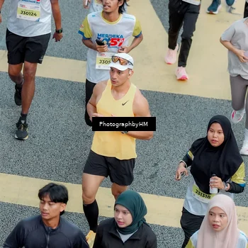 Runner Photo 4575571