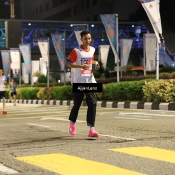 Runner Photo 4575597