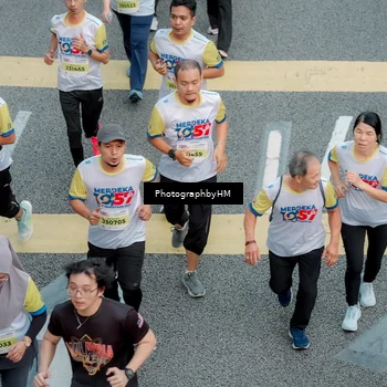 Runner Photo 4575613