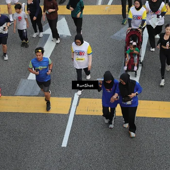 Runner Photo 4575643