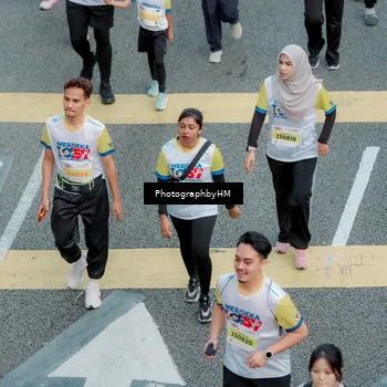 Runner Photo 4575655