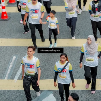 Runner Photo 4575657