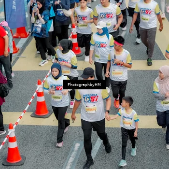 Runner Photo 4575667