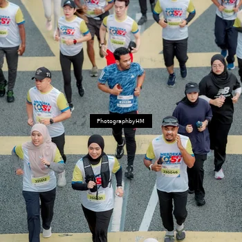 Runner Photo 4575672