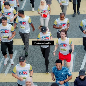 Runner Photo 4575690