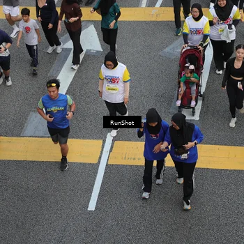 Runner Photo 4575724