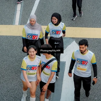 Runner Photo 4575733