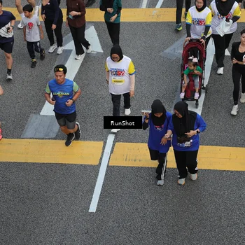 Runner Photo 4575737